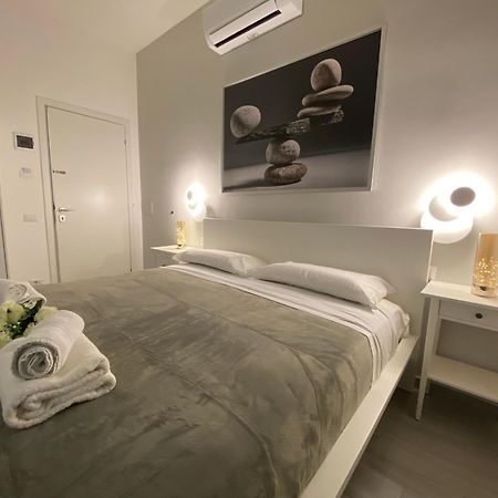 Roma Guesthouse Affittacamere Centro Citta' Softrooms-Metro' A 1 Metro 로마 외부 사진