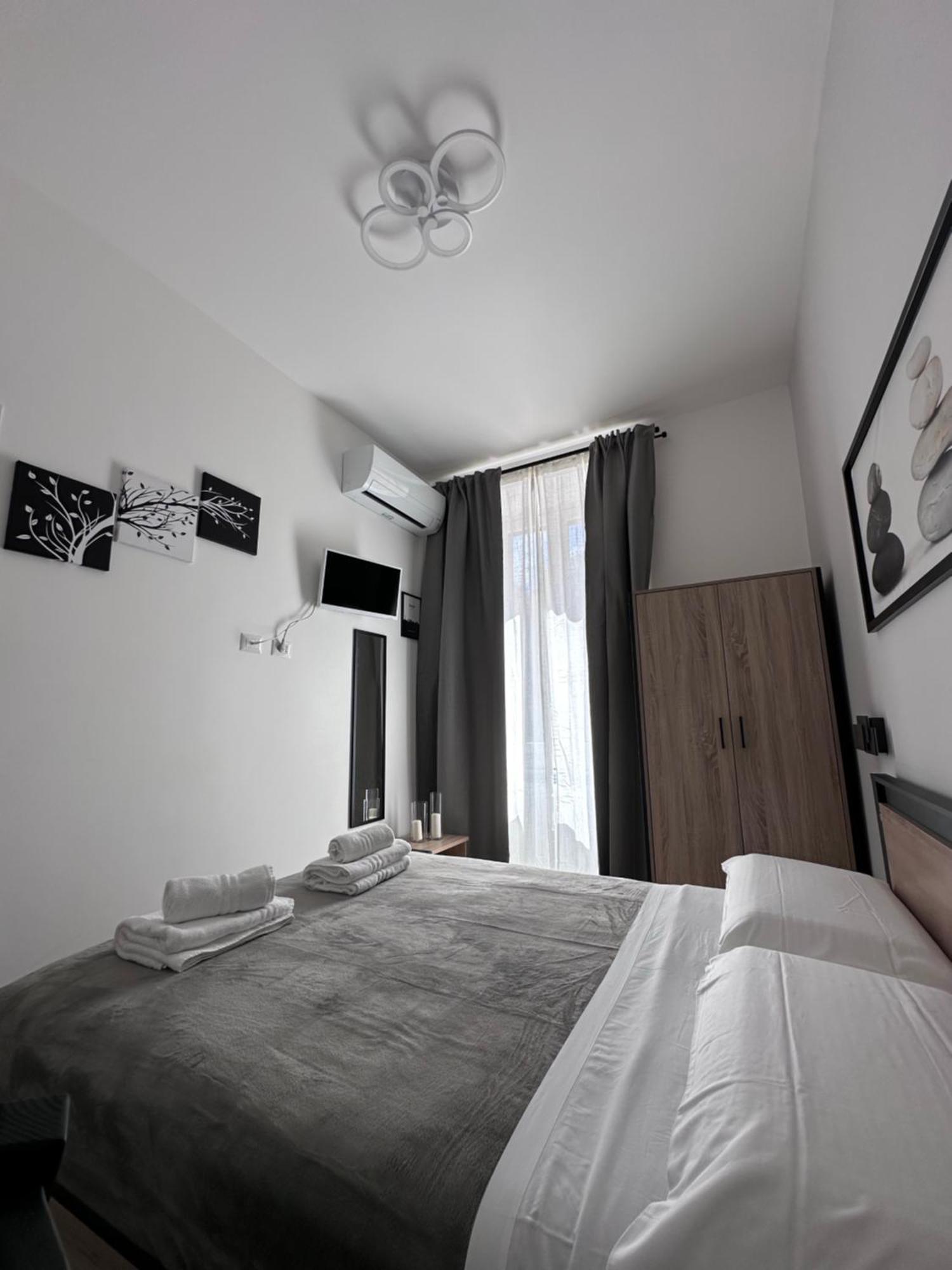 Roma Guesthouse Affittacamere Centro Citta' Softrooms-Metro' A 1 Metro 로마 외부 사진