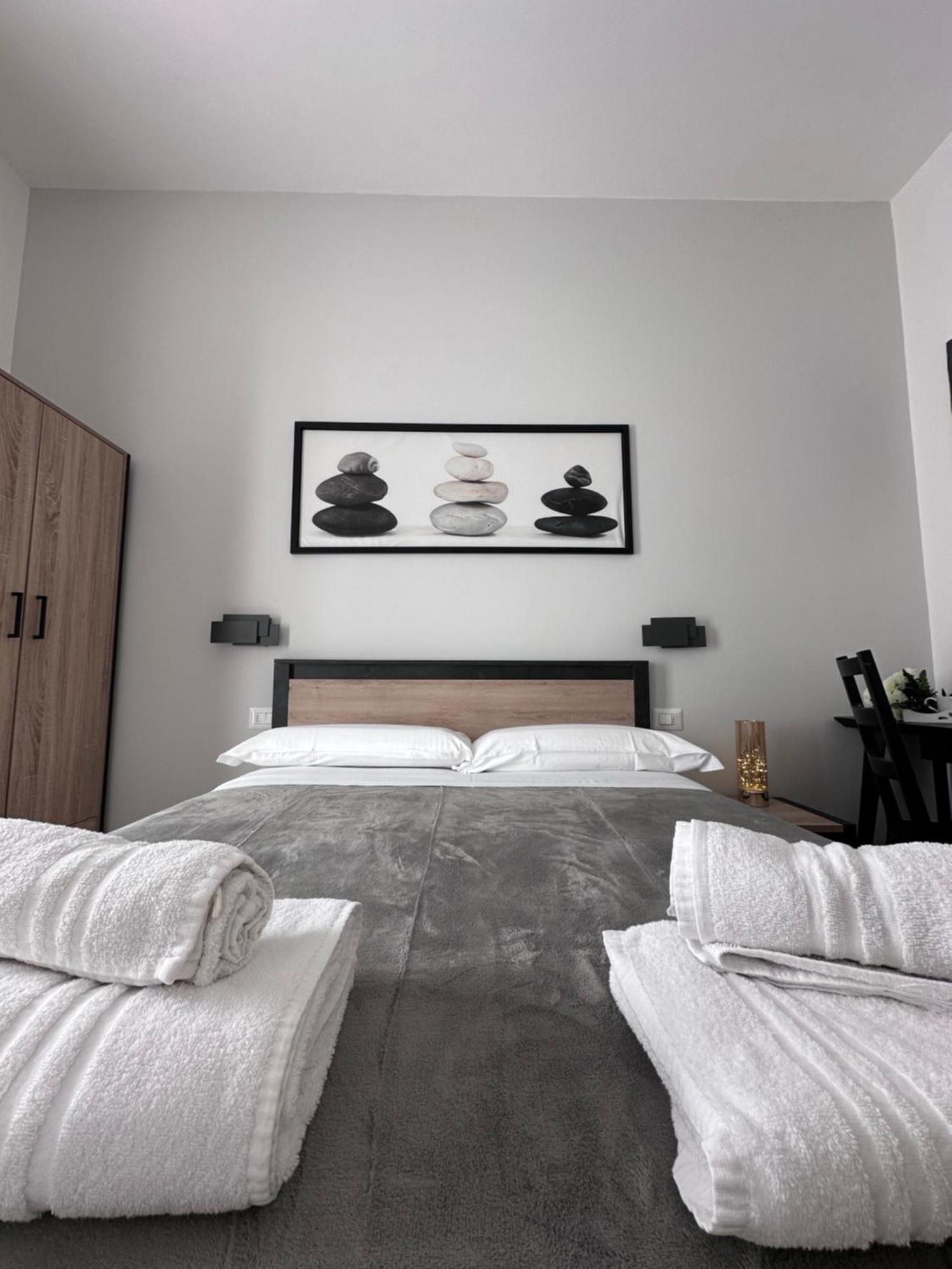 Roma Guesthouse Affittacamere Centro Citta' Softrooms-Metro' A 1 Metro 로마 외부 사진