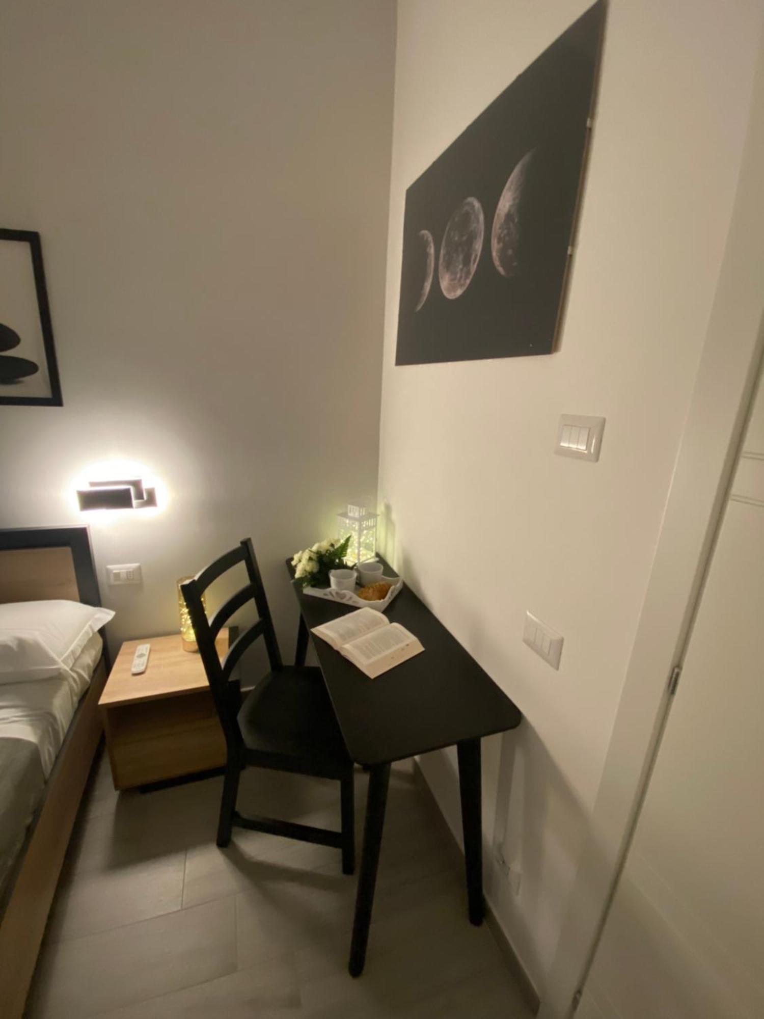 Roma Guesthouse Affittacamere Centro Citta' Softrooms-Metro' A 1 Metro 로마 외부 사진
