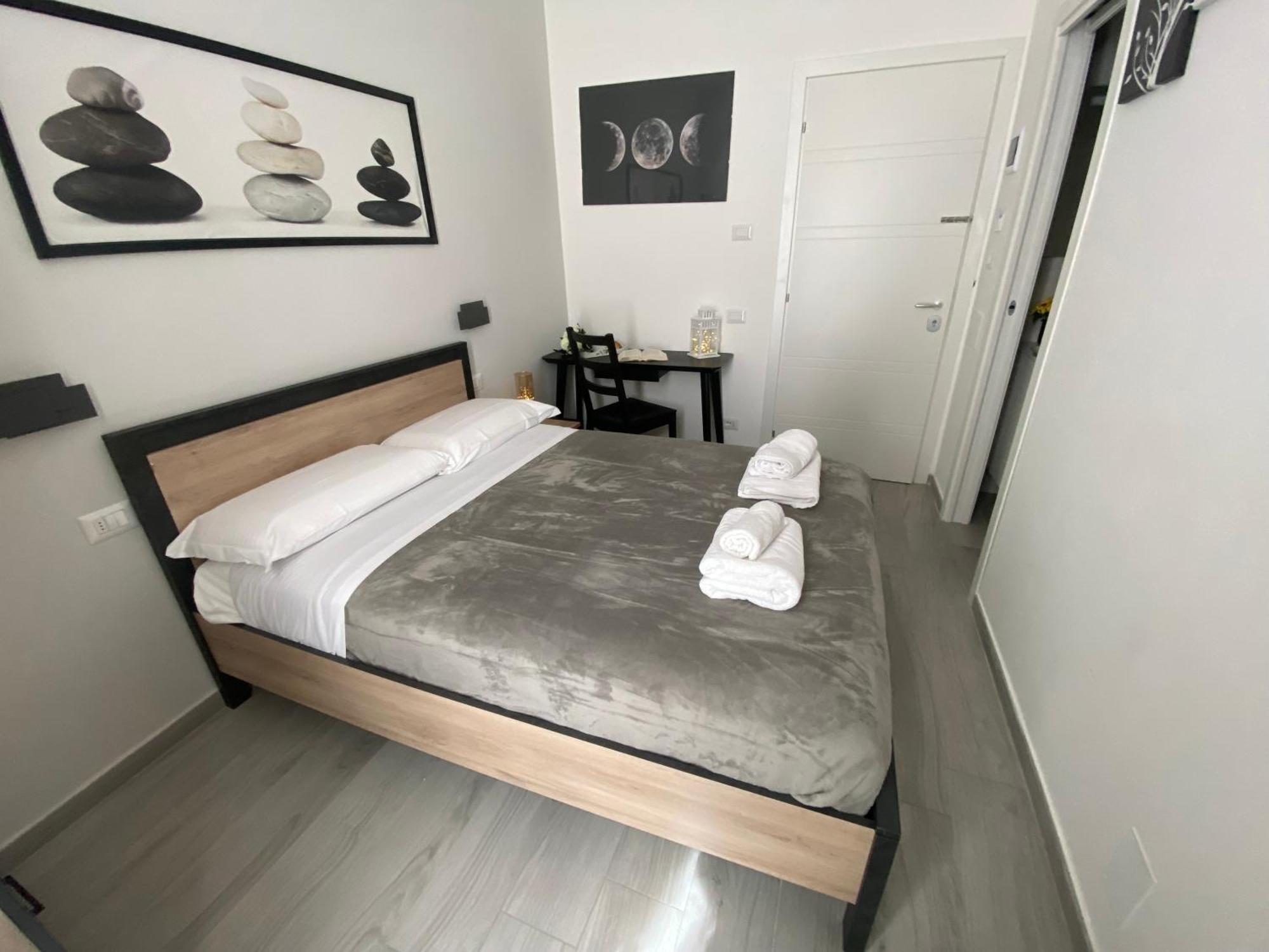 Roma Guesthouse Affittacamere Centro Citta' Softrooms-Metro' A 1 Metro 로마 외부 사진