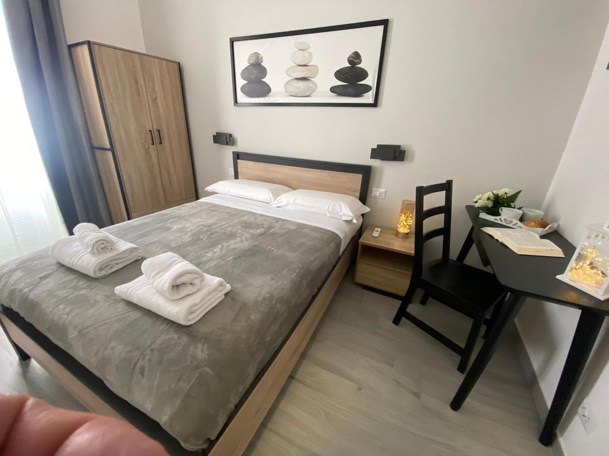 Roma Guesthouse Affittacamere Centro Citta' Softrooms-Metro' A 1 Metro 로마 외부 사진