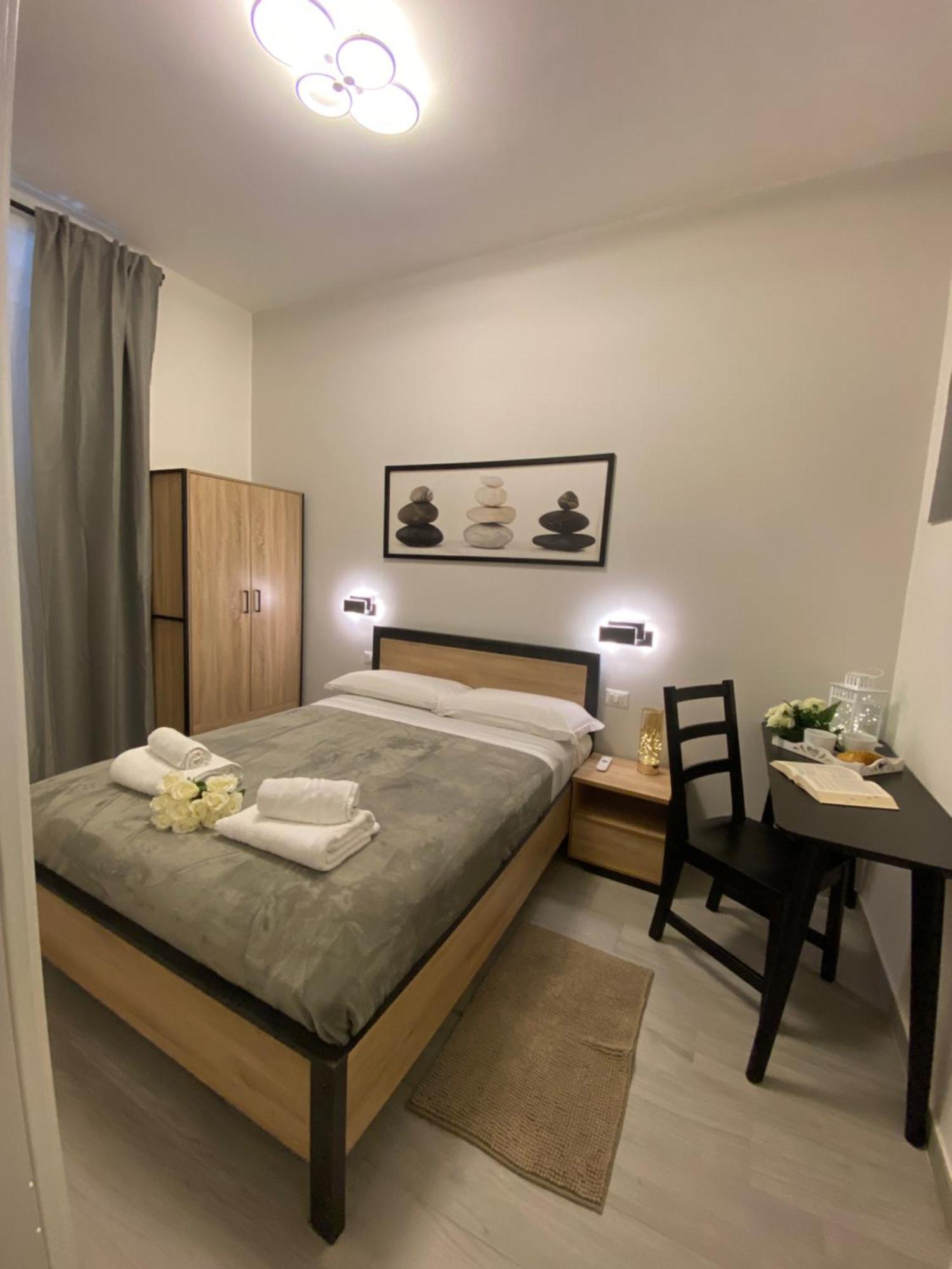 Roma Guesthouse Affittacamere Centro Citta' Softrooms-Metro' A 1 Metro 로마 외부 사진
