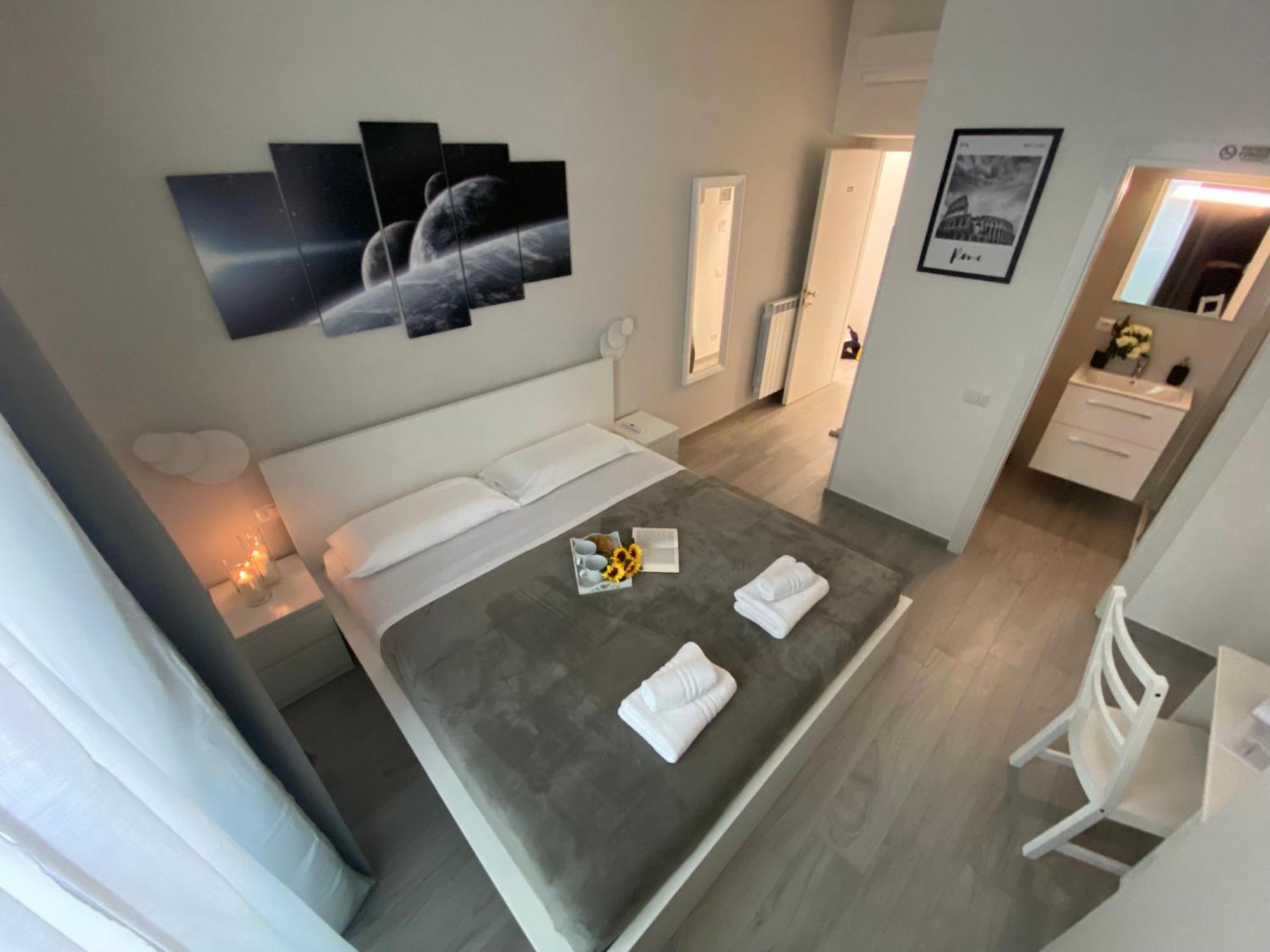 Roma Guesthouse Affittacamere Centro Citta' Softrooms-Metro' A 1 Metro 로마 외부 사진