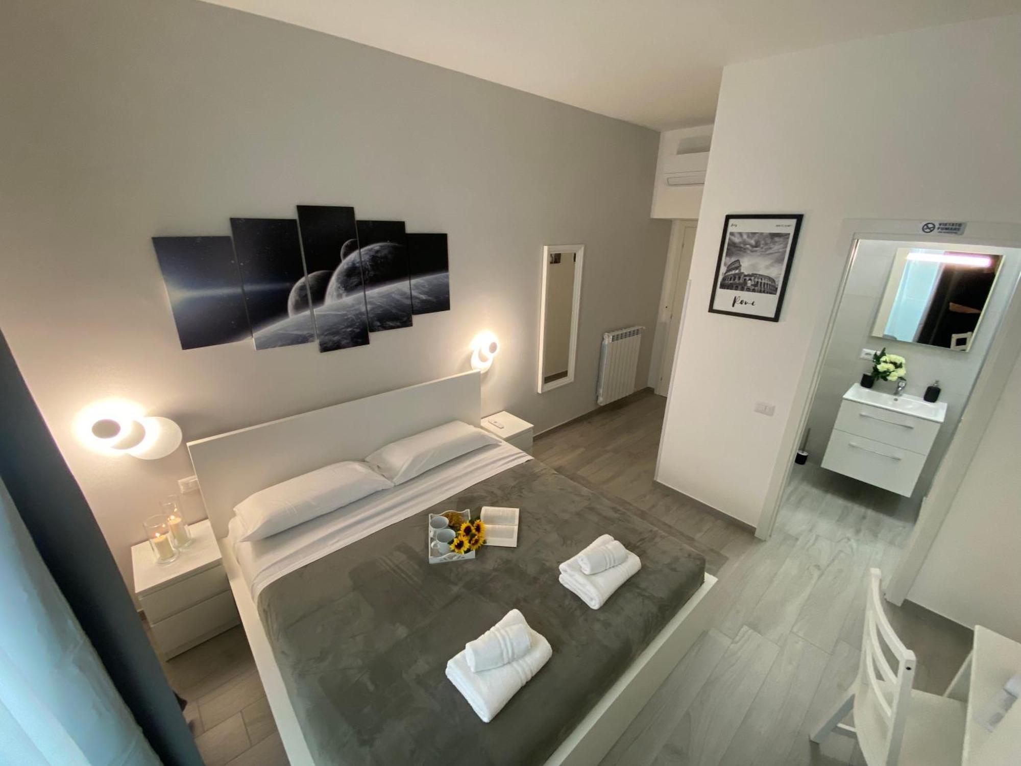 Roma Guesthouse Affittacamere Centro Citta' Softrooms-Metro' A 1 Metro 로마 외부 사진